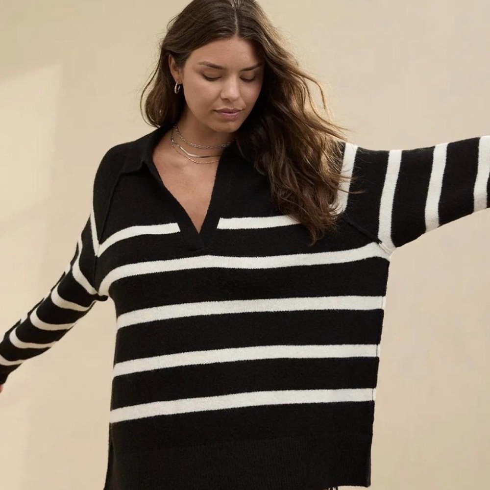 Navy/white Aerie oversized sweater